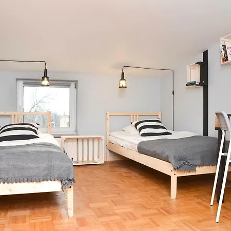 Victus Apartament Street Art * Σόποτ